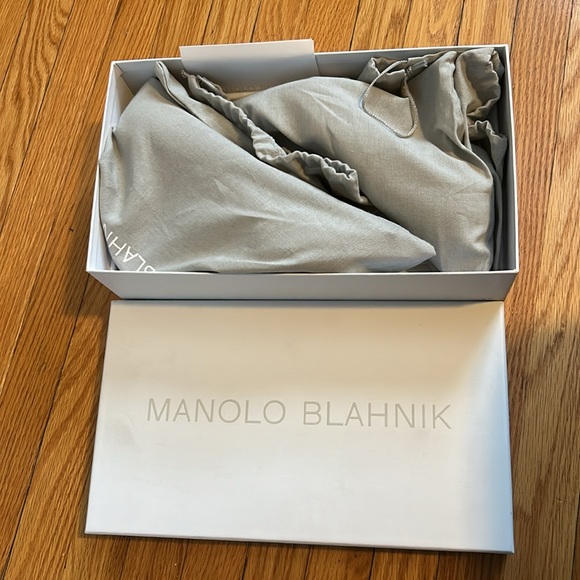 Beautiful Manolo Blahnik heels - Picture 4 of 7